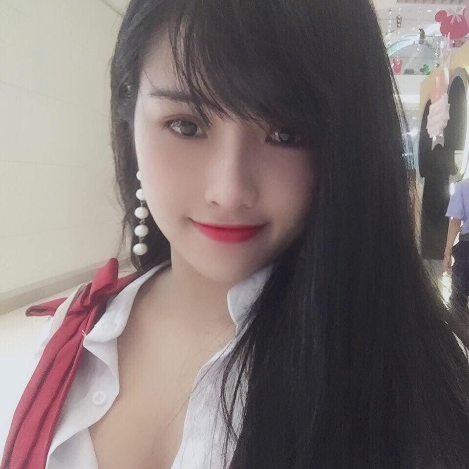 Ảnh Gái Xinh Mặc Váy Sexy Xu Hướng Mới Nổi Và Sức Ảnh Hưởng Trong Cộng Đồng Mạng Việt Nam